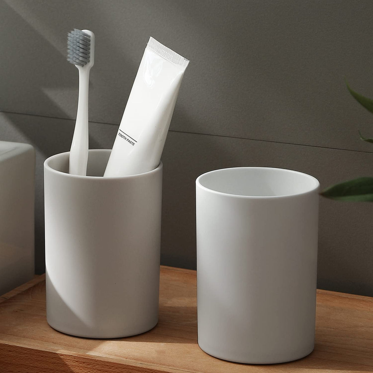 Bathroom Tumbler Cup 10.5oz Reusable Unbreakable Toothbrush Cup 300ml Mouthwash Cups Plastic Easy to Clean Bathroom Cup Toothbrush Holder Adequate for Your Bathroom (PP, white2)