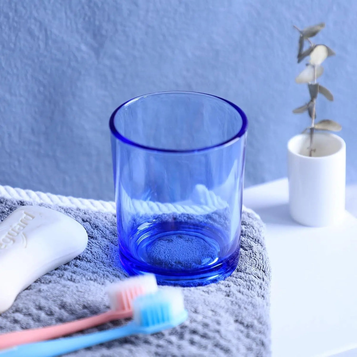 2 Pcs Classic Clear Cylindrical Glass Mouthwash Cups, Bathroom Brushing Cup, 6 Oz