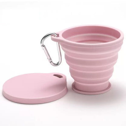 1 Foldable Silicone Water Cup, a Portable Travel Rinse Cup with Lid, Heat-resistant Tea Cup, Beverage Cup, Featuring a Carabiner Design for Hanging on Backpacks. Suitable for Camping, Outdoor Activities, Hiking, Cycling, Parties, Etc.